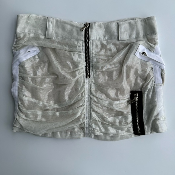 Vintage Dolce & Gabbana silver shimmer ruched sheer mini skirt size 42 (medium) - Picture 7 of 8